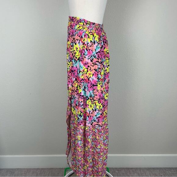 Maaji Pink Multi Floral Wrap Skirt Swim Cover Medium - Picture 4 of 7